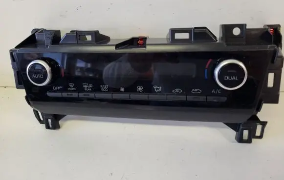 Toyota Yaris Cross Climate control unit 559000DC60