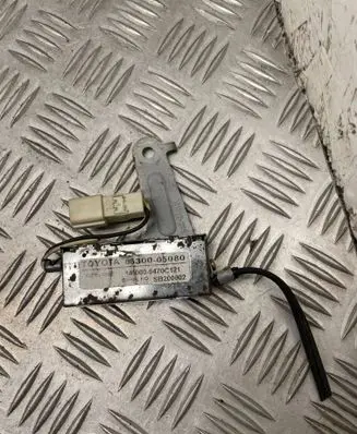 Antenna control unit