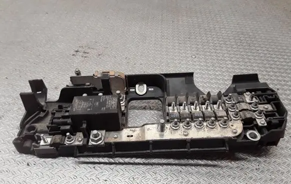 Ford Transit Fuse module 6C1T14A067E