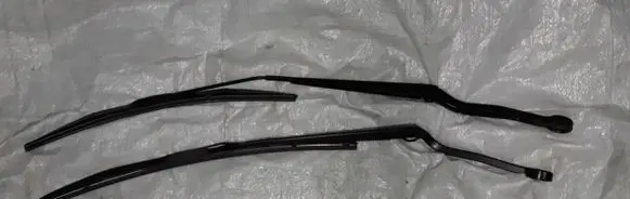 BMW X5 F15 Front wiper blade arm 7304069