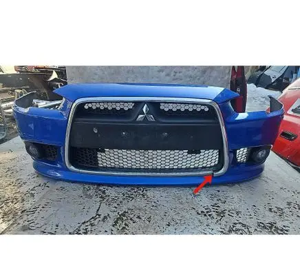 Mitsubishi Lancer VIII Front bumper 