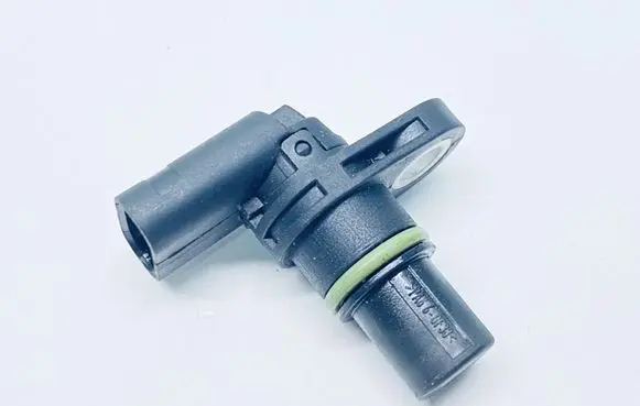 Volkswagen Golf VII Camshaft position sensor 04C907601A