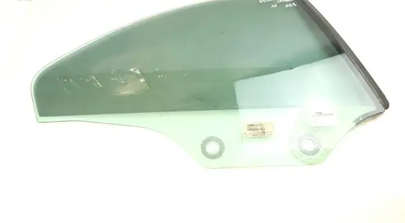 BMW 3 E92 E93 Rear side window 7128386