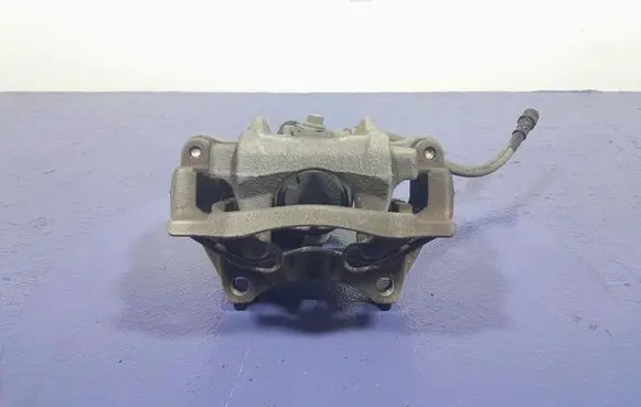Skoda Octavia 985 Rear brake caliper 5R3615406A