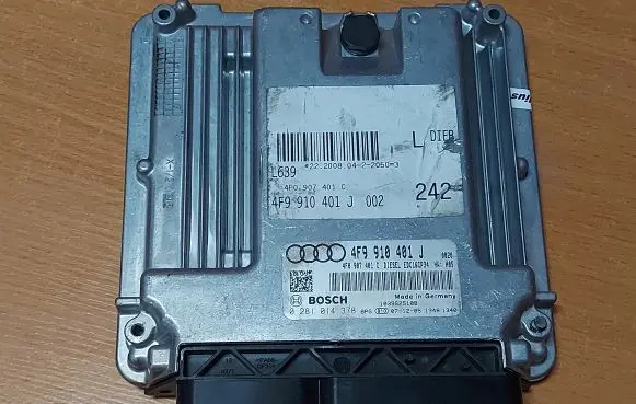 Audi A6 S6 C6 4F Engine control unit/module 4F9910401J 4F0907401C