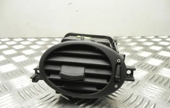 Rover 75 Rear air vent grill JBD100900 T5950