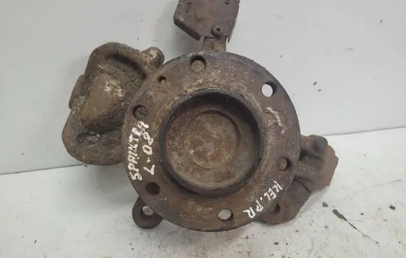 Mercedes-Benz Sprinter W906 Front wheel hub