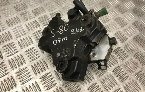 Volvo S80 Fuel injection high pressure pump 0445010111 070724270537 30756125