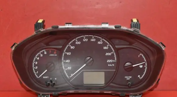Toyota Yaris Speedometer (instrument cluster) 83800-F5760
