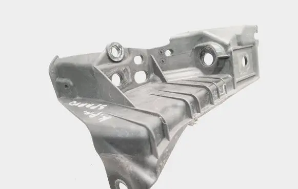 Jaguar XJ X351 Fender mounting bracket Aw9316291ac