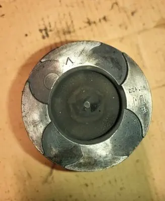 Renault Master II Piston g9u