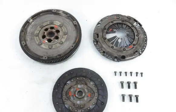 Volkswagen PASSAT B6 Dual mass flywheel 2294001982 2289000299 1864001694