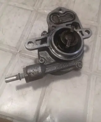 Citroen C5 Vacuum pump