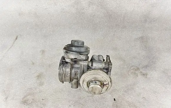 Audi A3 S3 8P EGR valve 038129637D 749603D