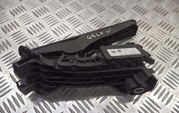 Volkswagen Golf V Accelerator pedal position sensor 1K0721503L