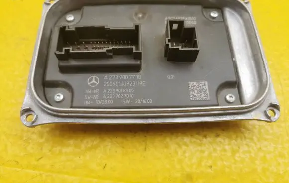 Mercedes-Benz S W223 Voltage converter/converter module A2239007718 A2239027010 A2239018505