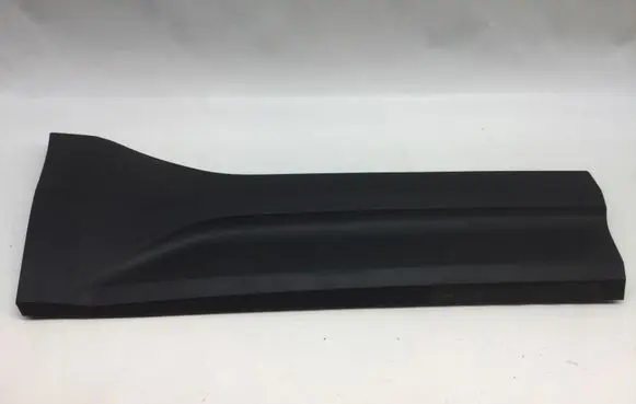 Volvo XC40 Rear door trim (molding) 32409187