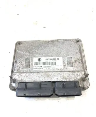 Skoda Fabia Mk1 (6Y) Engine control unit/module 03E906033AB 5WP4422302