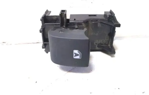 Toyota Hilux (AN120, AN130) Electric window control switch 1931451450G79