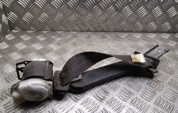 Subaru Legacy Rear seatbelt TK523ES095
