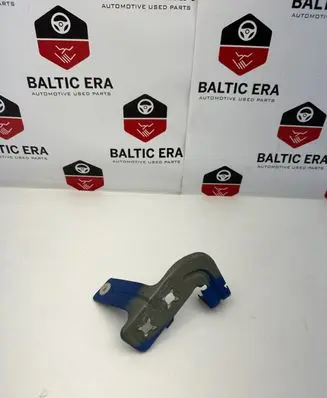 BMW 4 F32 F33 Fender mounting bracket 7255821