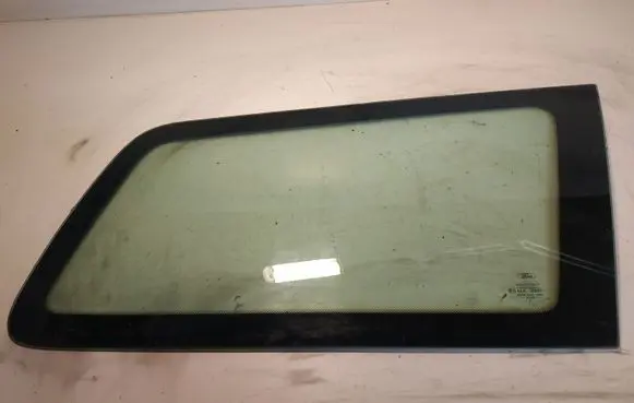 Ford Mondeo Mk III Rear side window