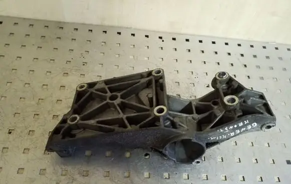 Volkswagen Polo IV 9N3 Generator/alternator bracket 038903143AG