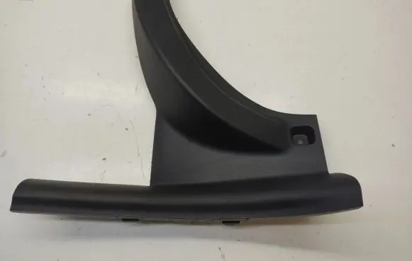KIA Stonic Rear sill trim cover 85876H8400