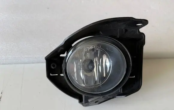 Nissan Juke I F15 Front fog light 10000652 261508992A
