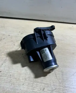 BMW 5 F10 F11 Intake manifold valve actuator/motor 8575534 10213510 0280751005