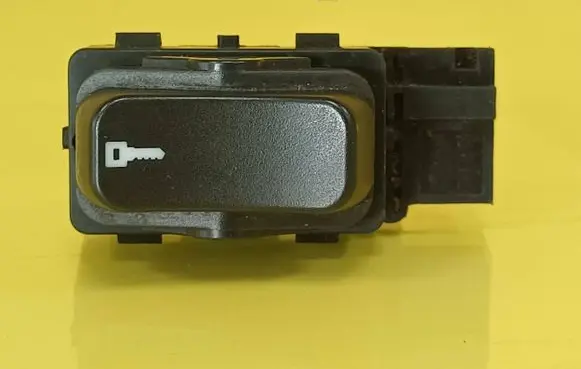 Saab 9-5 Central locking switch button 