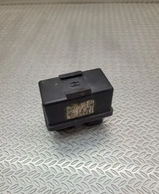 Subaru XV I Window wiper relay 86121FJ000