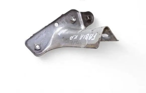 Skoda Fabia Mk2 (5J) Fender mounting bracket 5J0821141