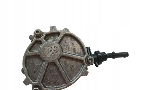 Nissan Qashqai Vacuum pump A2820900005