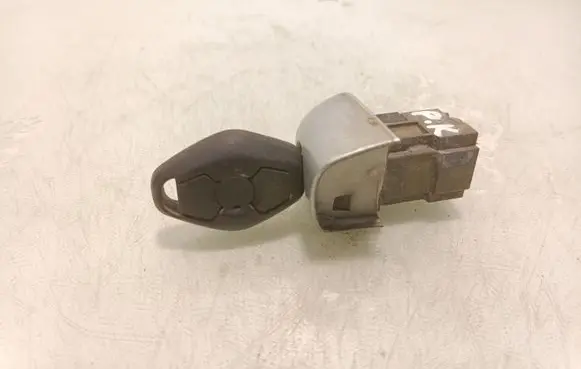 BMW 3 E46 Front door lock (next to the handle) 