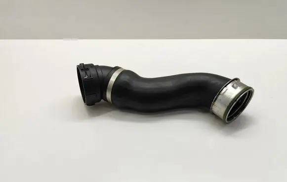 BMW 5 E60 E61 Intercooler hose/pipe 7793607 11617793607 779360702
