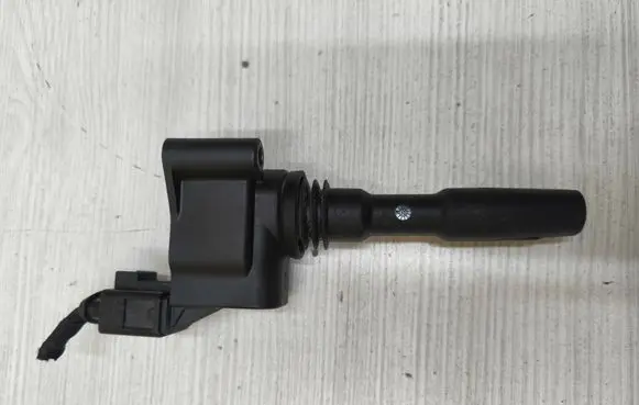 Audi Q2 - High voltage ignition coil 05E905110A