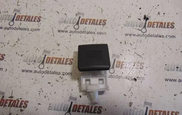 Toyota Corolla Verso AR10 Engine bonnet (hood) release handle
