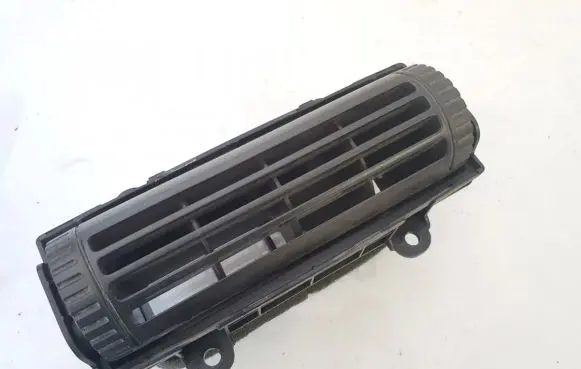 Nissan X-Trail T30 Dash center air vent grill pk6268755 eq400