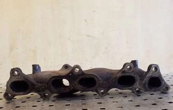 Honda CR-V Exhaust manifold