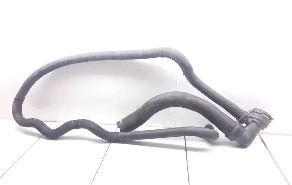 Opel Insignia A Engine coolant pipe/hose