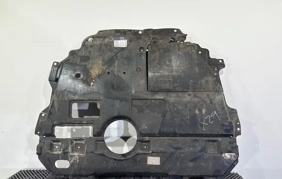 Toyota Auris E180 Engine splash shield/under tray 5141002220
