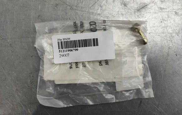 BMW 3 E30 Nuts/bolts 51211906799 1906799