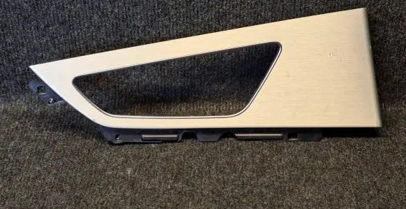 Audi Q7 4M Other rear door trim element 4M0867469E