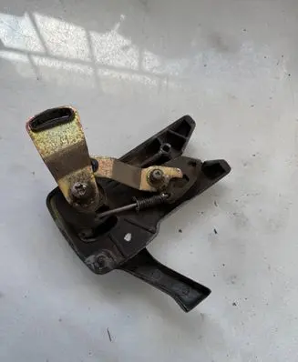 Renault Trafic I Sliding door lock 32324234