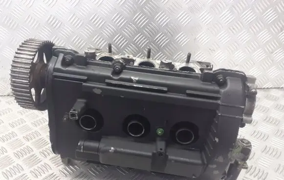 Volkswagen PASSAT B5.5 Engine head 078103373AH