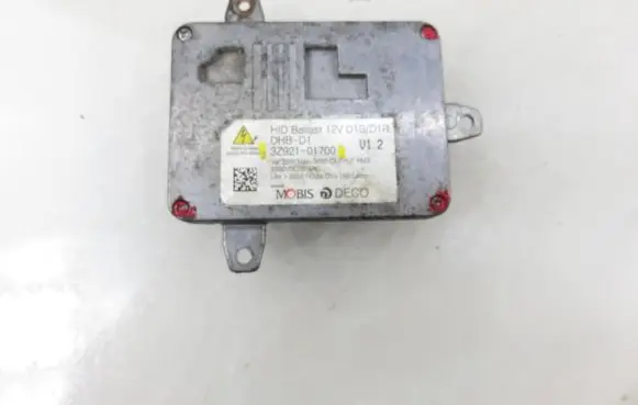 Hyundai i40 Headlight ballast module Xenon 3Z92101700