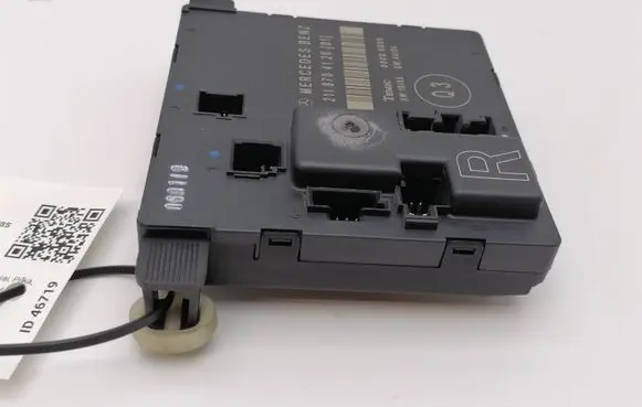 Mercedes-Benz E W211 Door control unit/module 2118704126 00006806