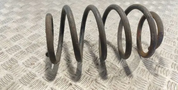 Jeep Grand Cherokee (WK) Rear coil spring