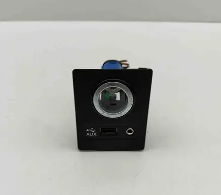 Skoda Superb B8 (3V) AUX in-socket connector 5Q0035724 5Q0035726E